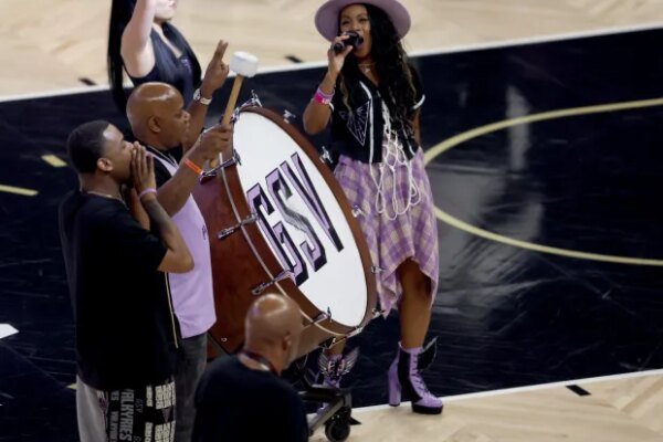 Rapper Too Short prepares to hit the bass drum before Game 2 of the WNBA Finals at the Chase Center in San Francisco, Calif., on Monday, Oct. 19, 2026. (Jane Tyska/Bay Area News Group)