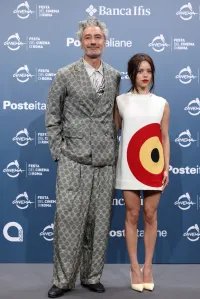 ROME, ITALY - OCTOBER 17: Taika Waititi and Jenna Ortega attend the "Klara And The Sun" photocall during the 21st Rome Film Festival at Auditorium Parco Della Musica on October 17, 2026 in Rome, Italy. (Photo by Stefania M. D'Alessandro/Getty Images)