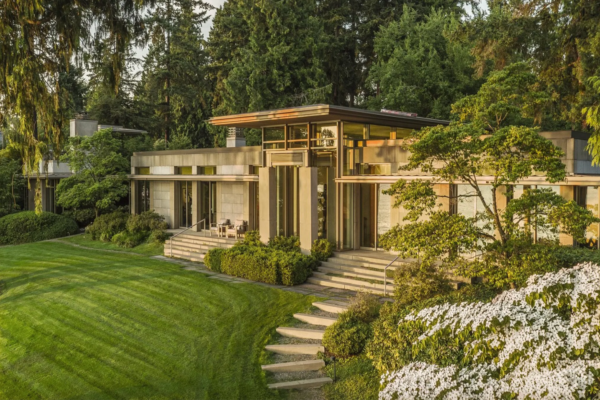 Jeff Bezos sold his Seattle mansion for a record $63 million before Washington’s millionaires tax