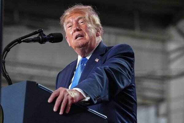 Trump continues red-state campaign push with days until midterms